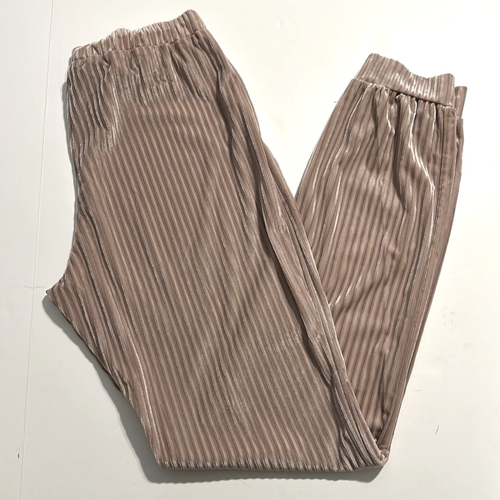 Fashion Nova ribbed velour lounge jogger pants, size Medium